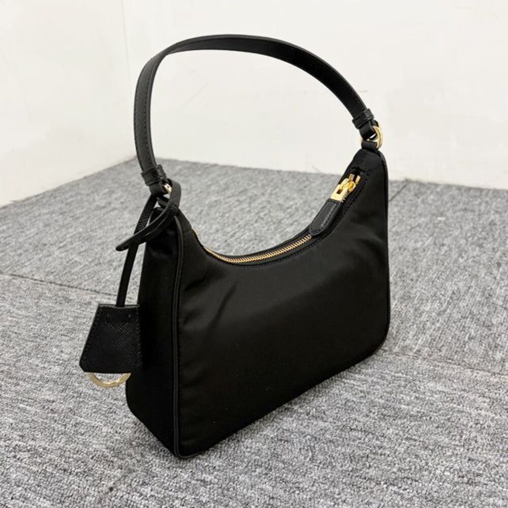 Triangle Logo Re-edition Nylon Saffiano Shoulder Mini Bag - Picture 5 of 10